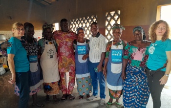 Ana Marija i Blaženka u društvu volonterki kuharica u Beninu