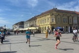 Trkači trče utrku u Slavonskom Brodu