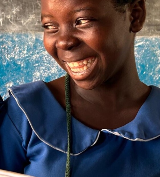 Nakon ciklona Freddyja i suše izazvane El Niñom, napokon svjetlija budućnost za Elisu i njezinu obitelj zahvaljujući Marijinim obrocima i programu prehrane u školi.