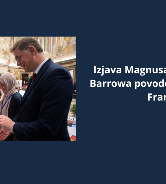 Magnus pozdravlja papu Franju u veljači u Vatikanu